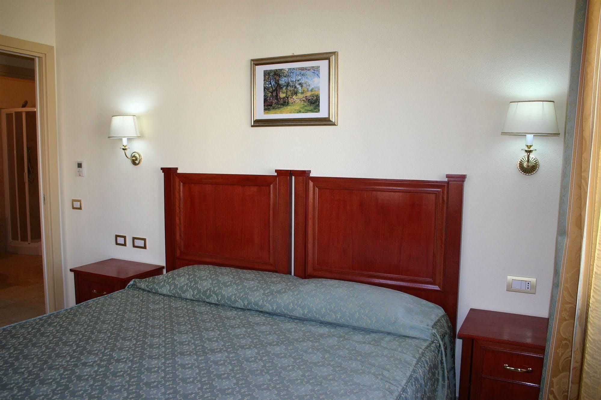 Regina Elena Hotel 4*